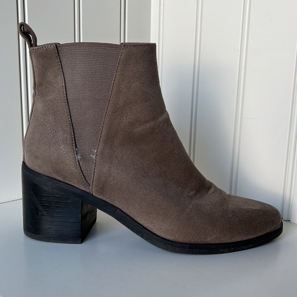 Abound Brown Faux Suede Booties Size 7 - Picture 5 of 14